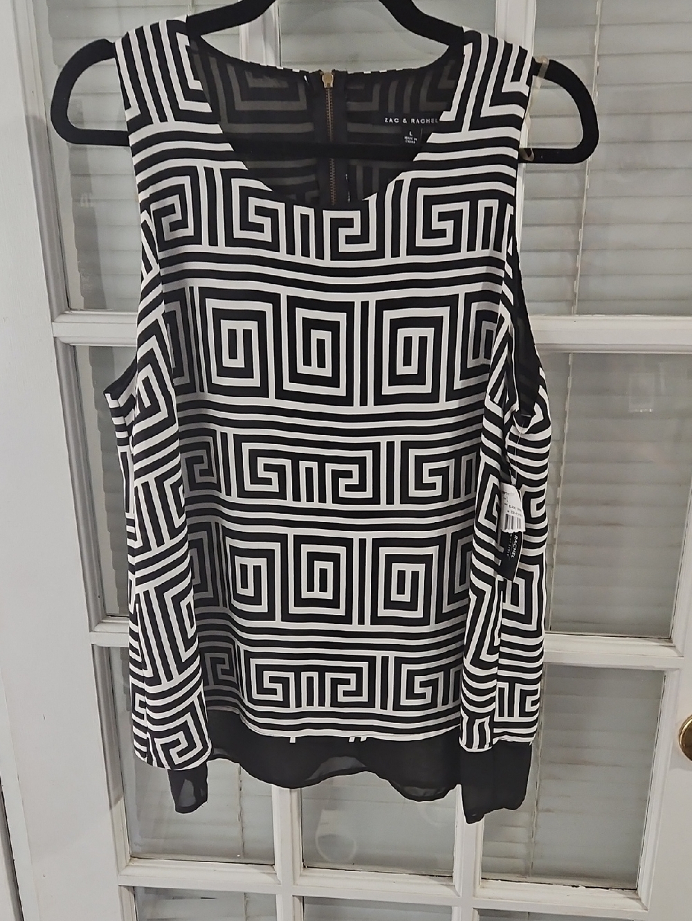 NWT Zac & Rachel Black and White Geometric Sleeveless Camisole